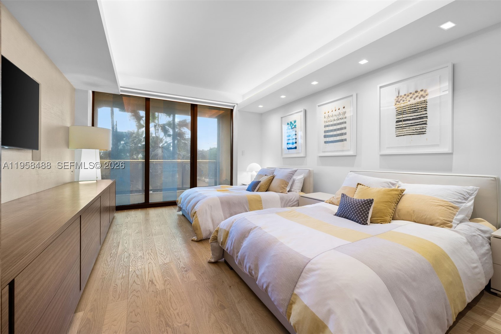 9999 Collins Ave Apt 3e, Bal Harbour, FL, 33154, USA, 3 Bedrooms Bedrooms, ,4 BathroomsBathrooms,Condo,Active,9999 Collins Ave Apt 3e,A11958488