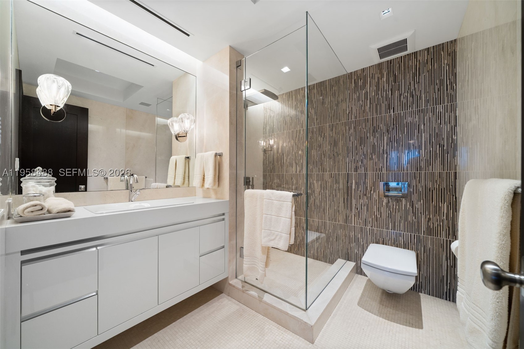 9999 Collins Ave Apt 3e, Bal Harbour, FL, 33154, USA, 3 Bedrooms Bedrooms, ,4 BathroomsBathrooms,Condo,Active,9999 Collins Ave Apt 3e,A11958488