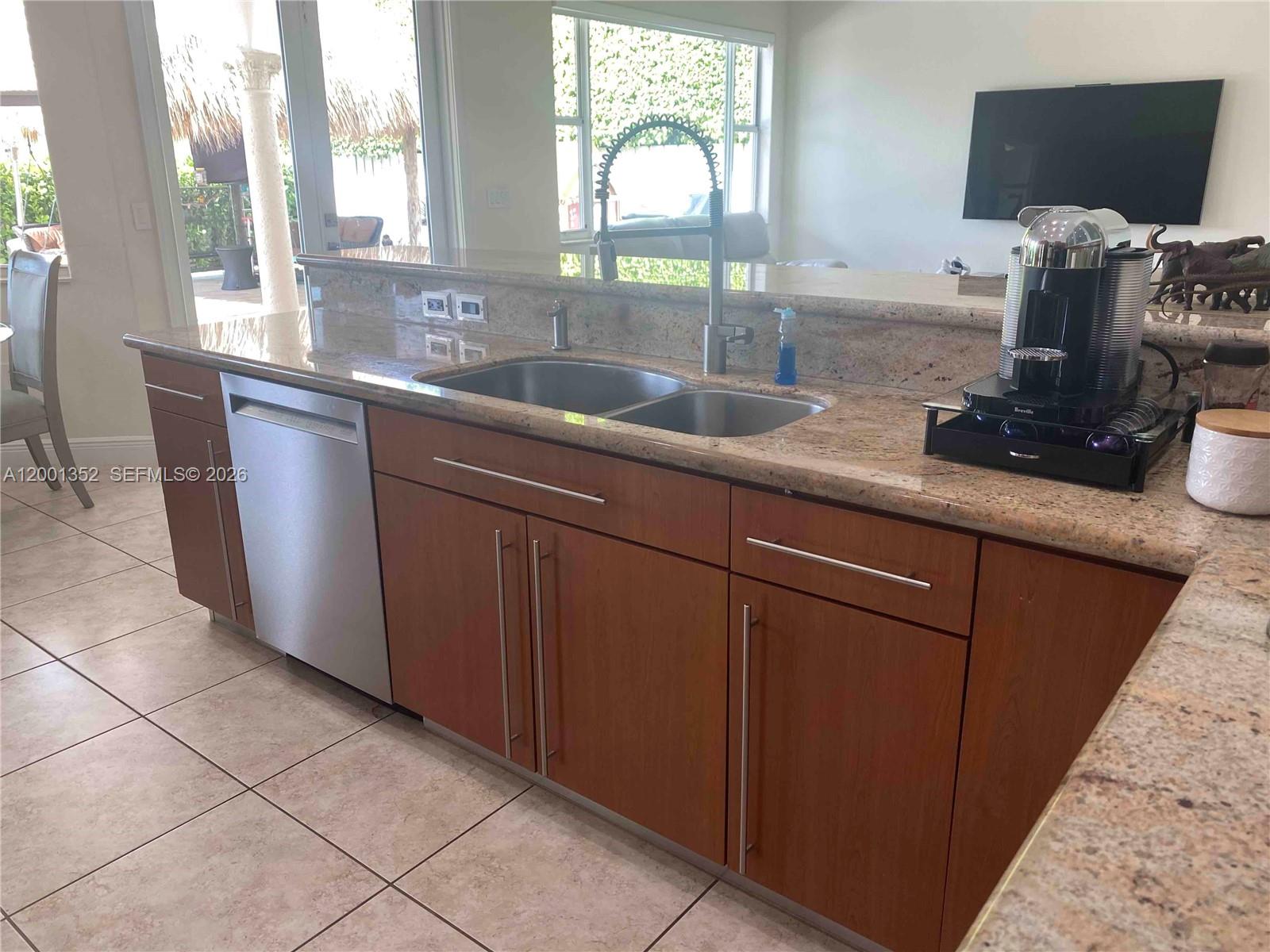 KRIZIA SUB 5TH ADDN - Residential Lease