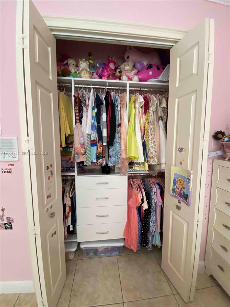 KRIZIA SUB 5TH ADDN - Residential Lease