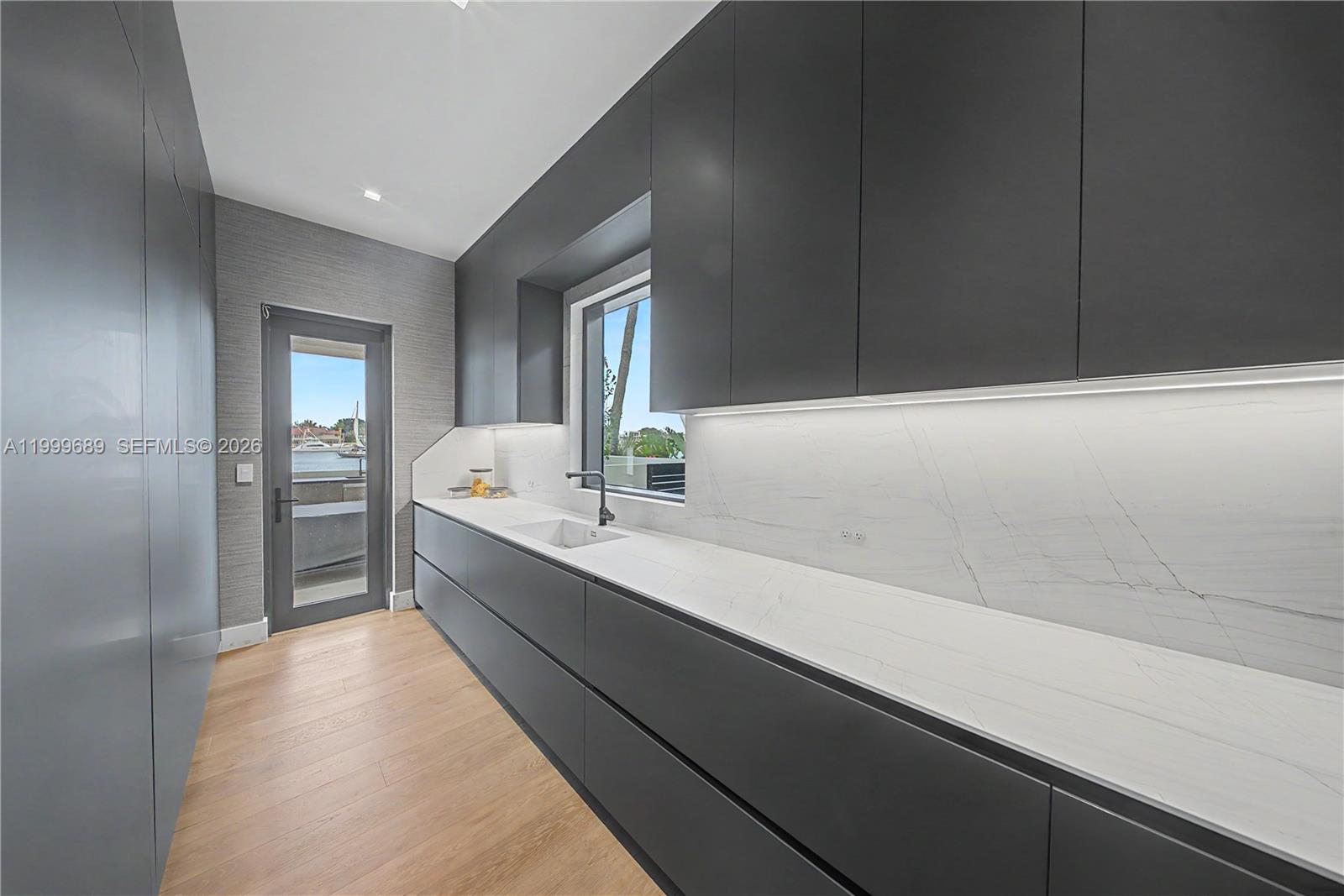 LUCILLE ISLAND - Residential