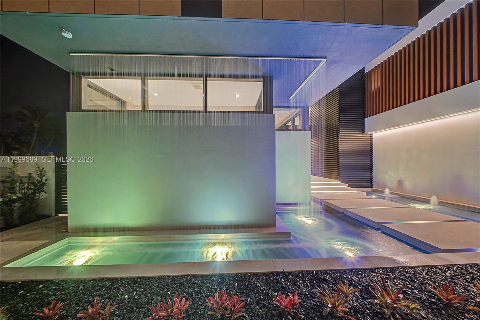 LUCILLE ISLAND - Residential