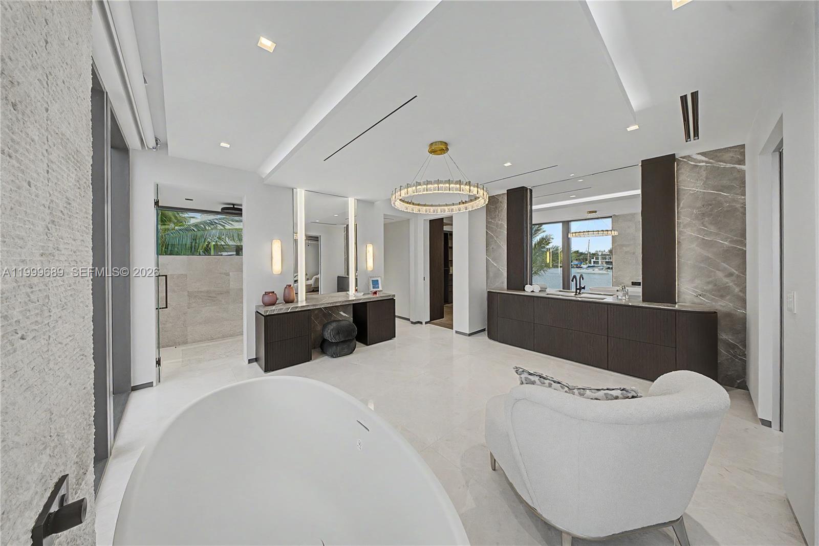 LUCILLE ISLAND - Residential