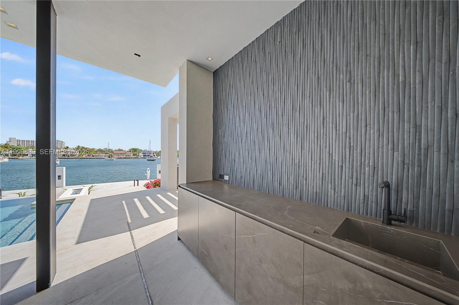 LUCILLE ISLAND - Residential
