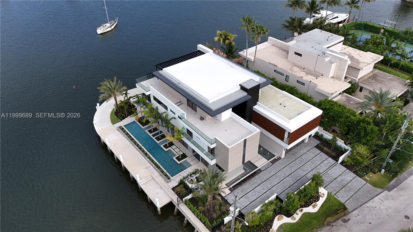 LUCILLE ISLAND - Residential