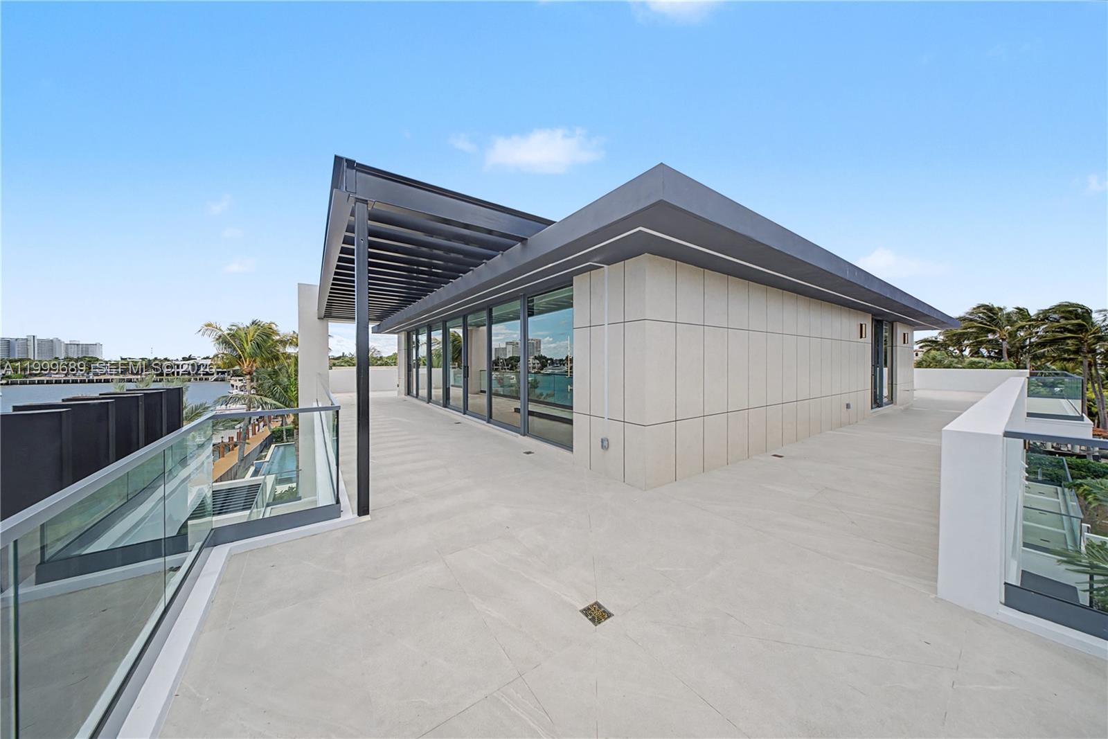 LUCILLE ISLAND - Residential