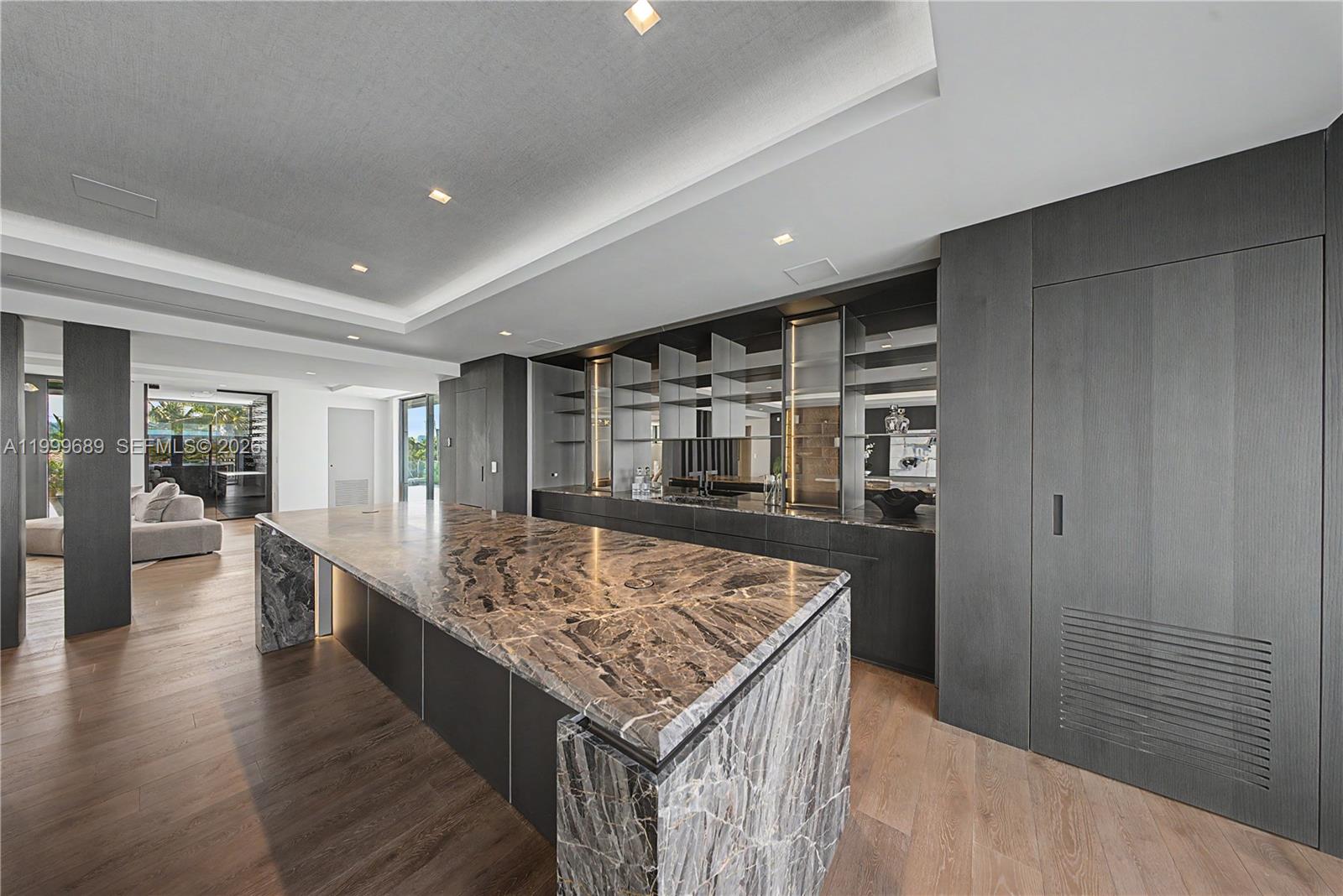 LUCILLE ISLAND - Residential