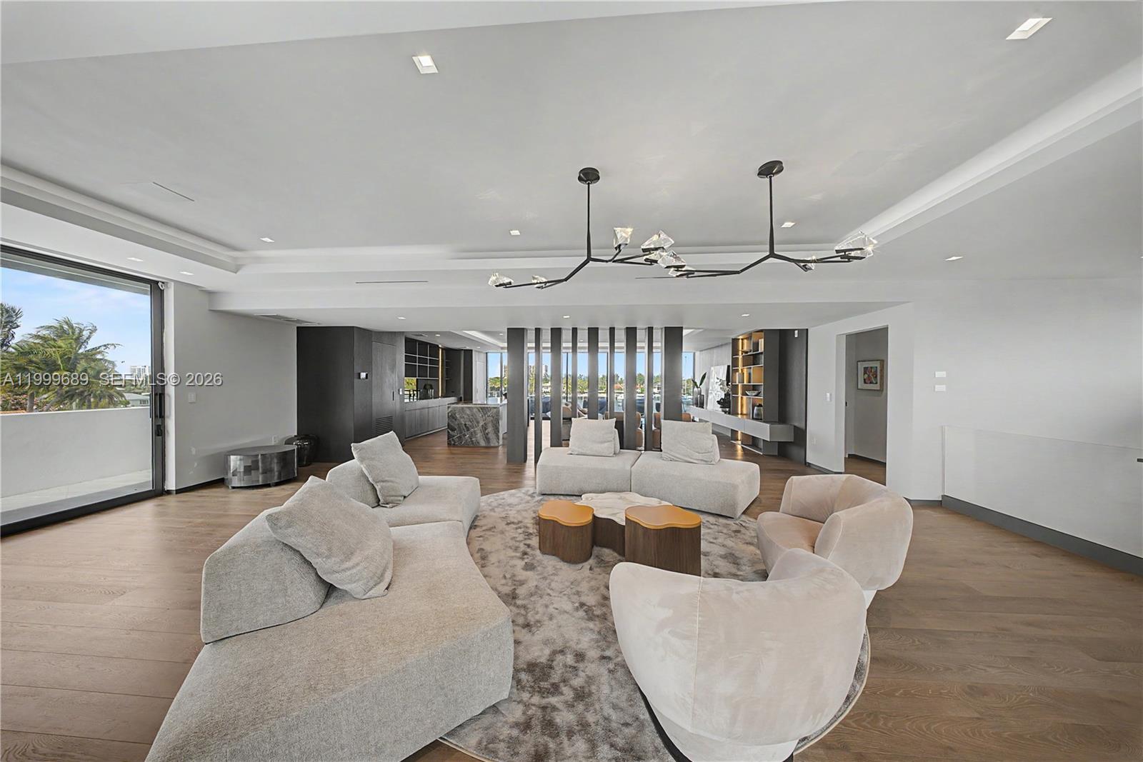 LUCILLE ISLAND - Residential