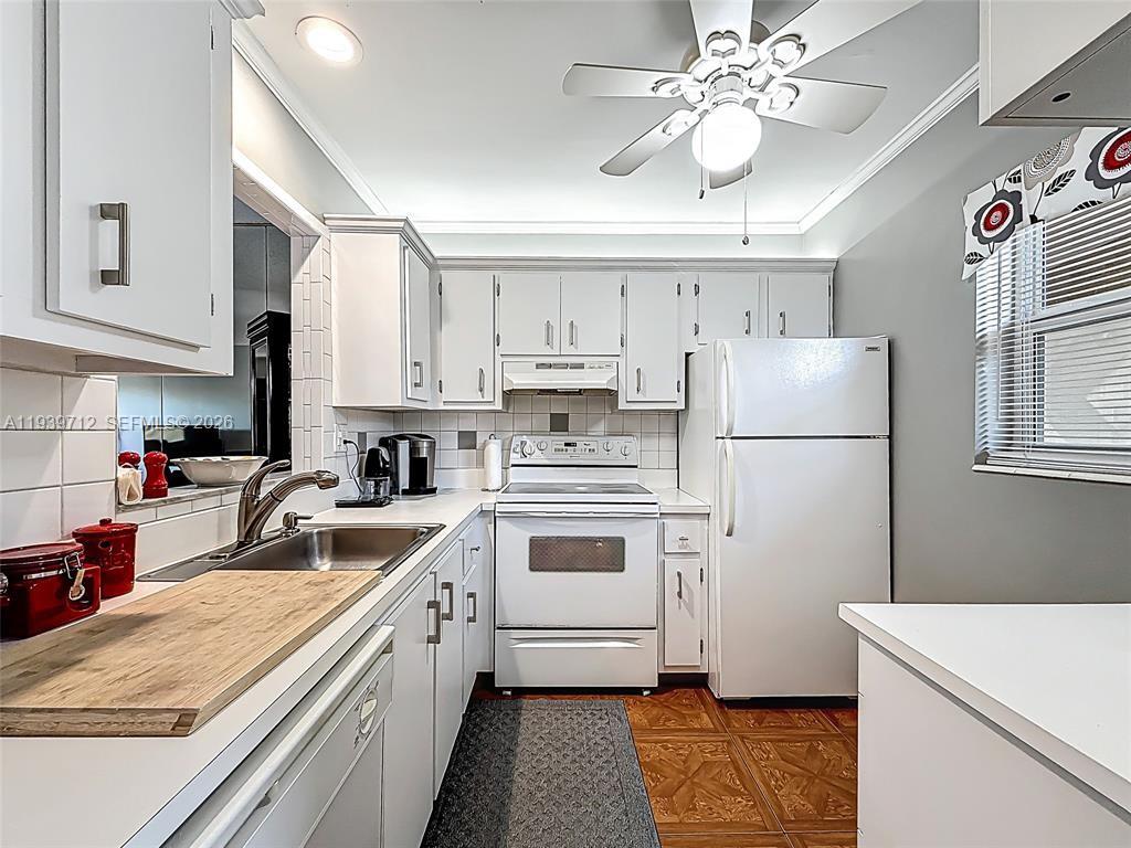 TULIP GARDENS CONDO - Residential