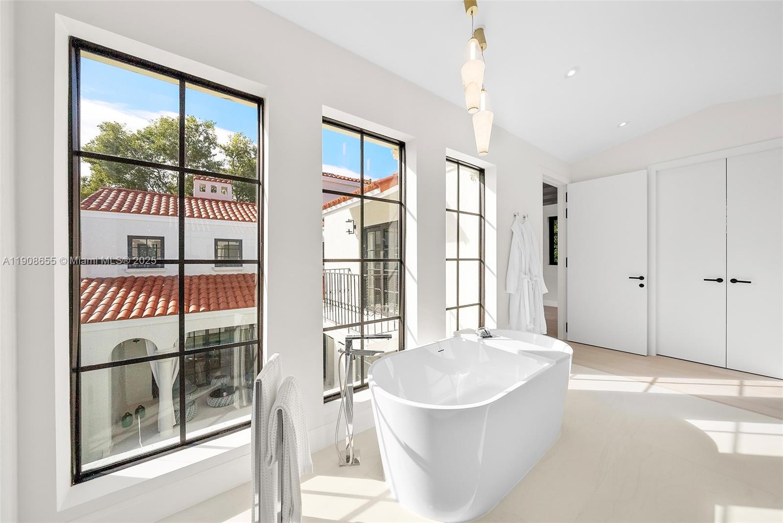 BAYSHORE UNIT 3 - Residential