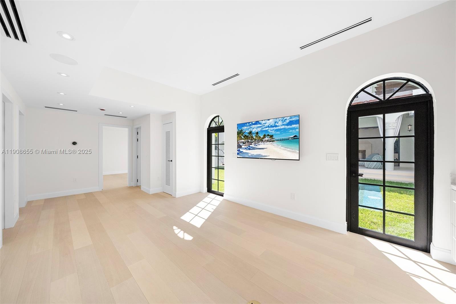 BAYSHORE UNIT 3 - Residential