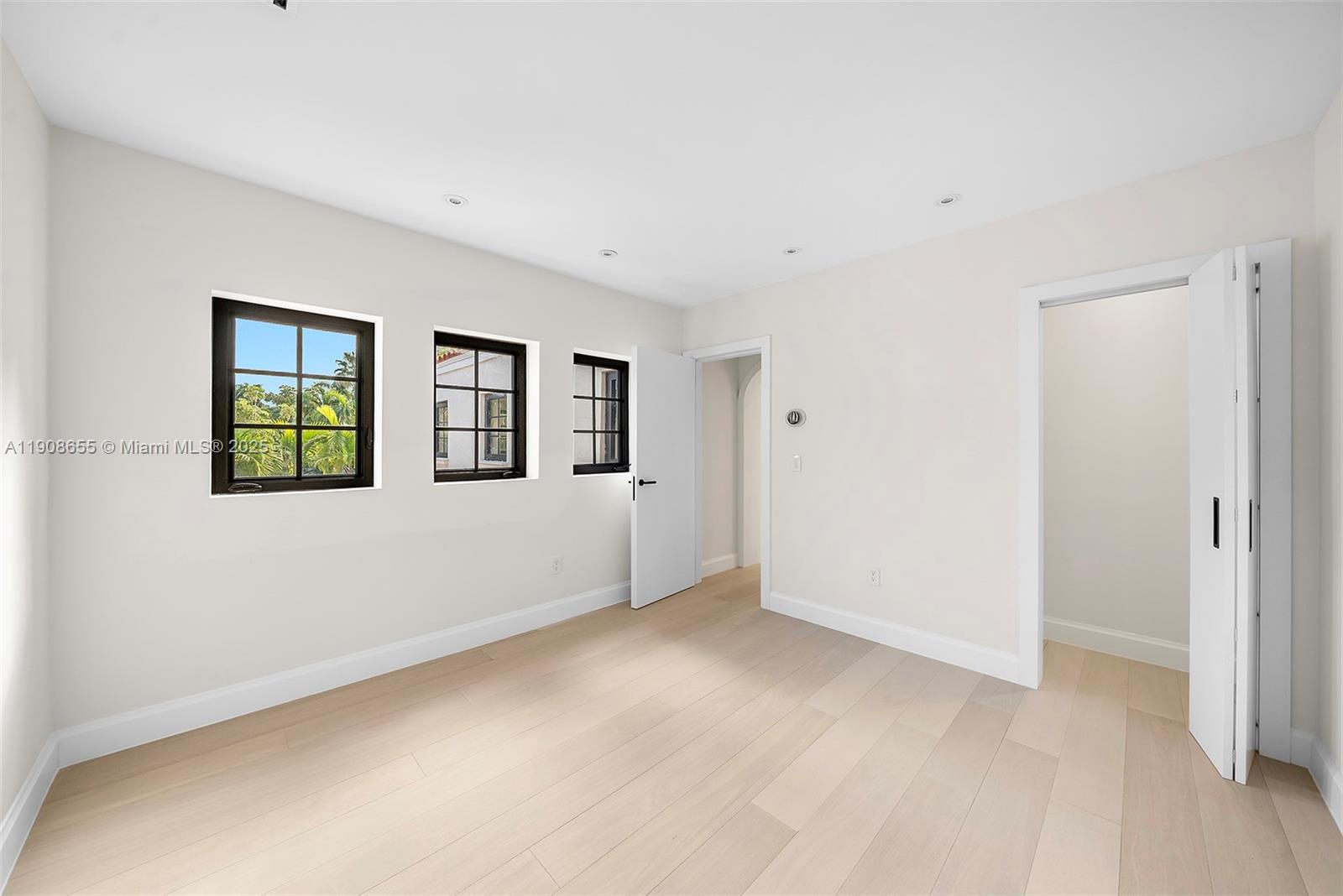 BAYSHORE UNIT 3 - Residential