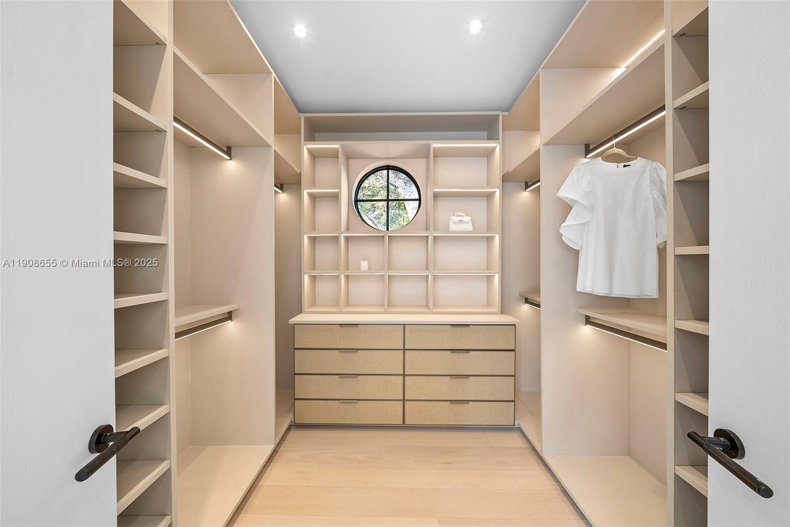 BAYSHORE UNIT 3 - Residential