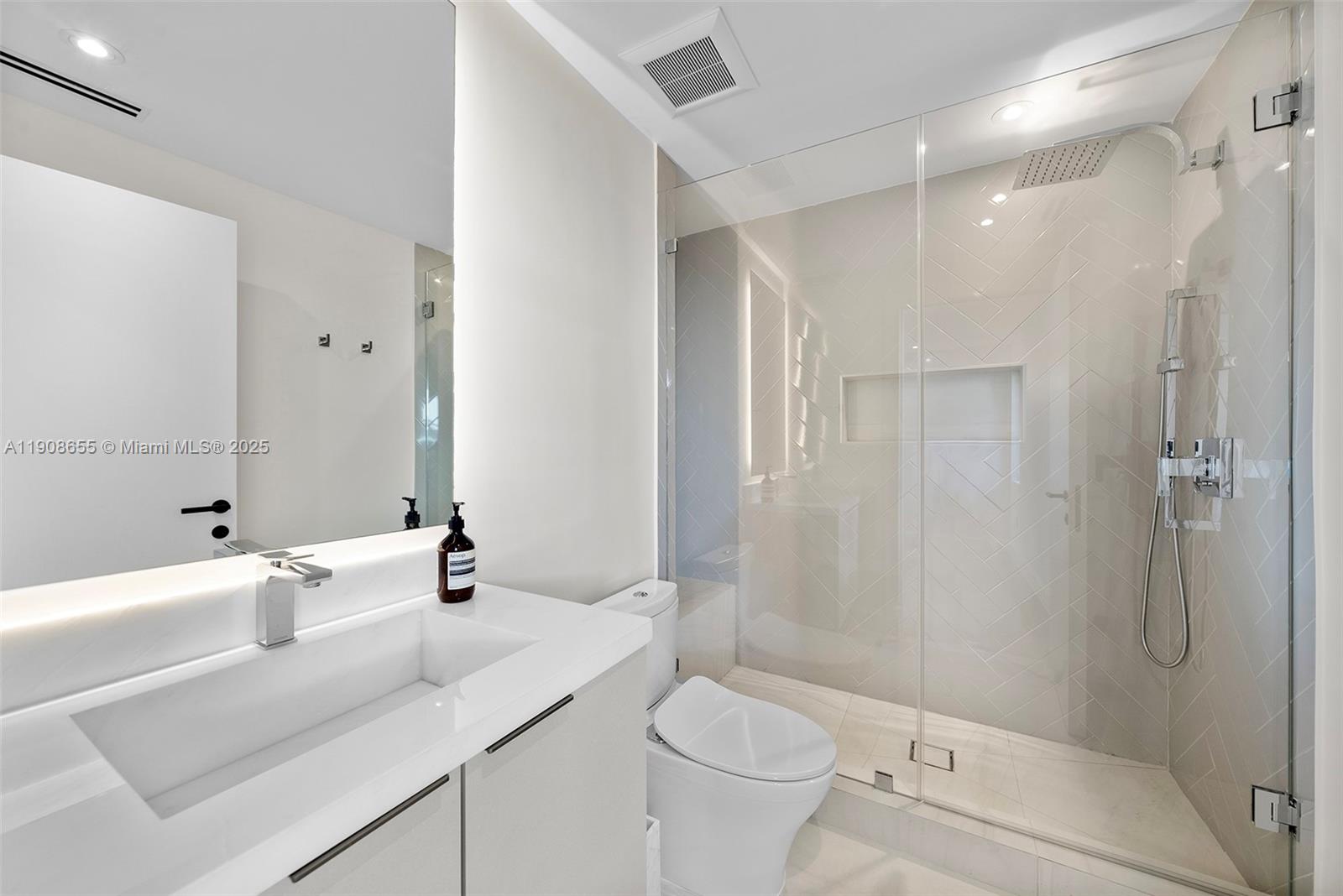 BAYSHORE UNIT 3 - Residential