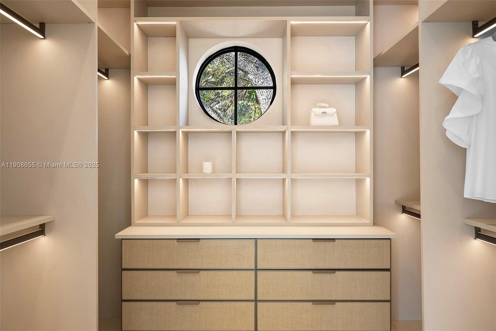 BAYSHORE UNIT 3 - Residential