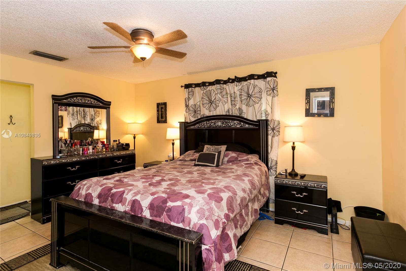 SUNRISE GOLF VILLAGE SEC - Residential