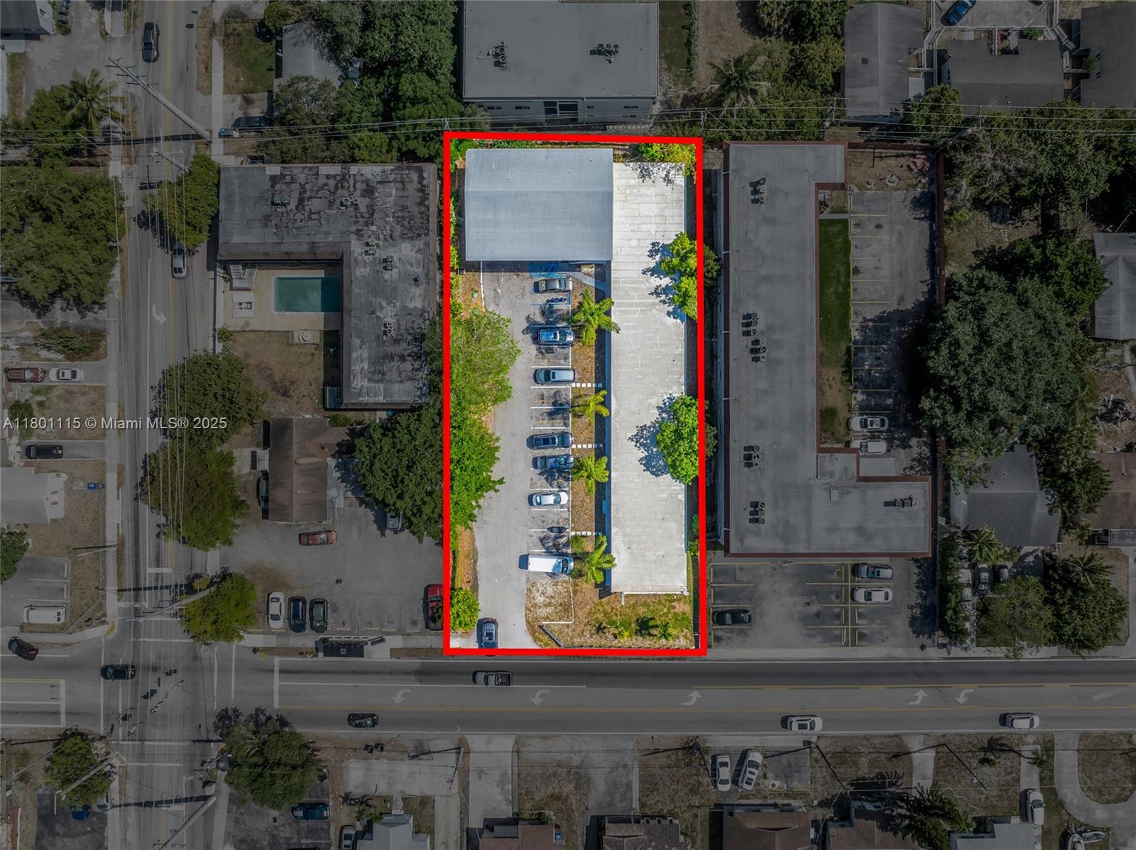 HOLLYWOOD LITTLE RANCHES - Residential Income