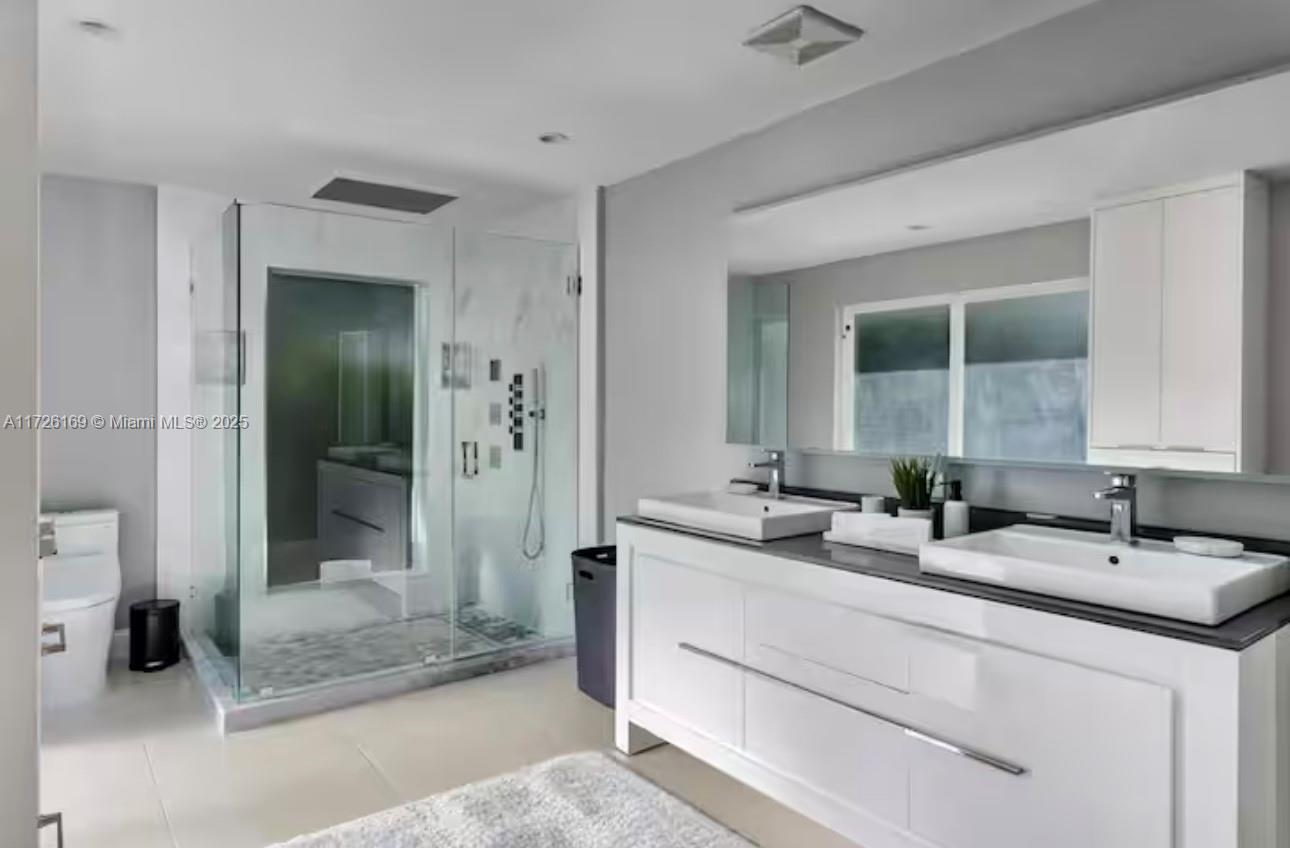 1ST ADDN BISCAYNE LAWN - Residential Lease