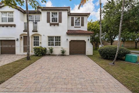 Photo of 1072 NE 30th Ave, Homestead, FL 33033 (MLS # A12008130)