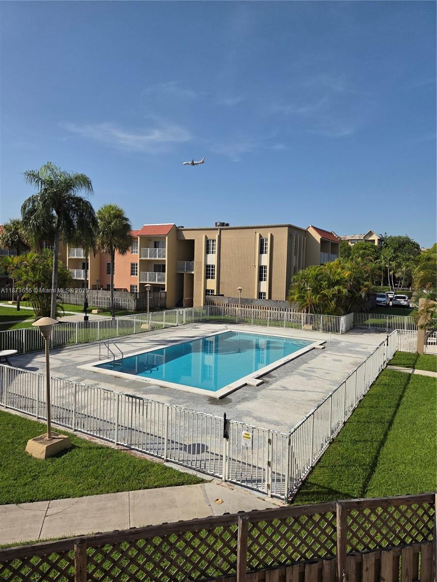 DORAL GARDENS II CONDO - Residential