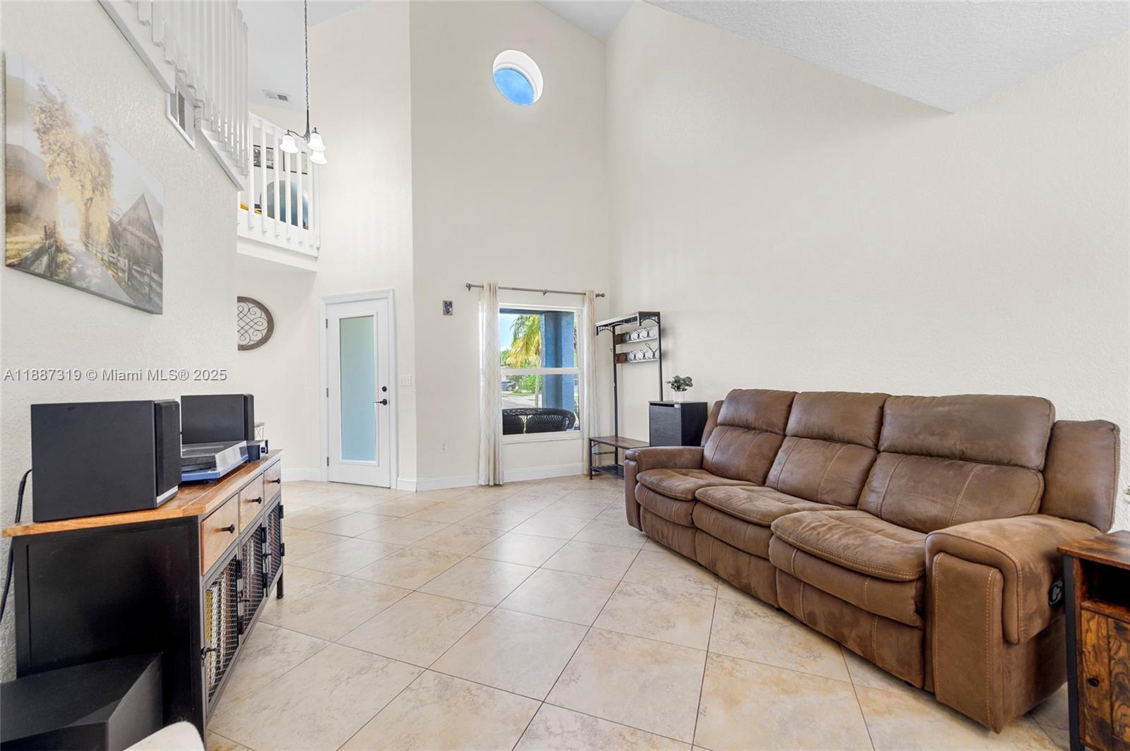Hampton Lakes - Residential