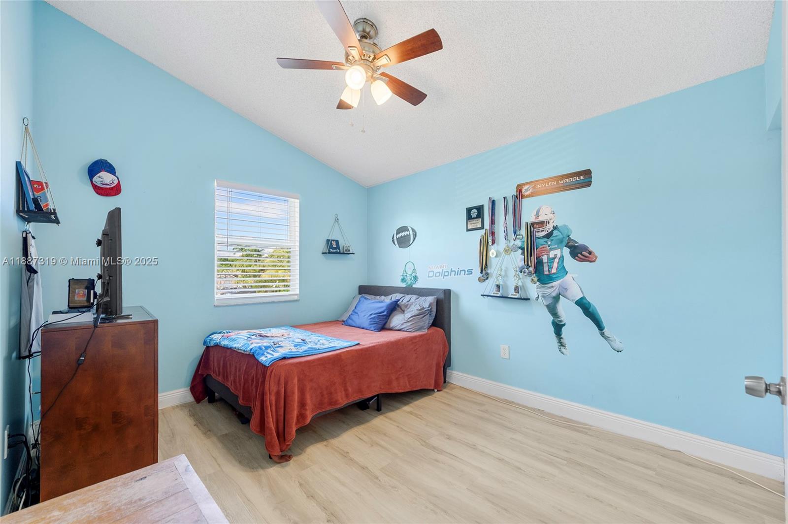 Hampton Lakes - Residential