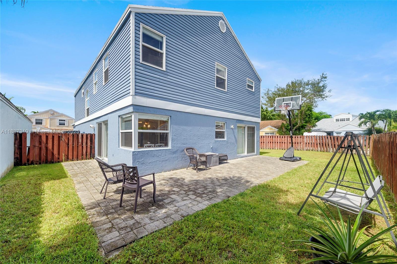 Hampton Lakes - Residential
