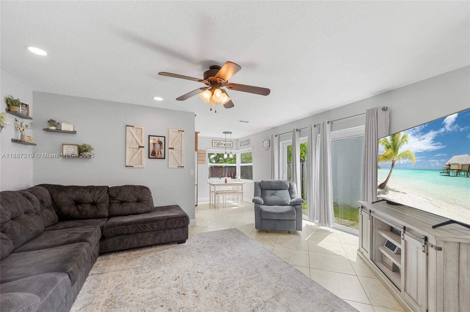 Hampton Lakes - Residential