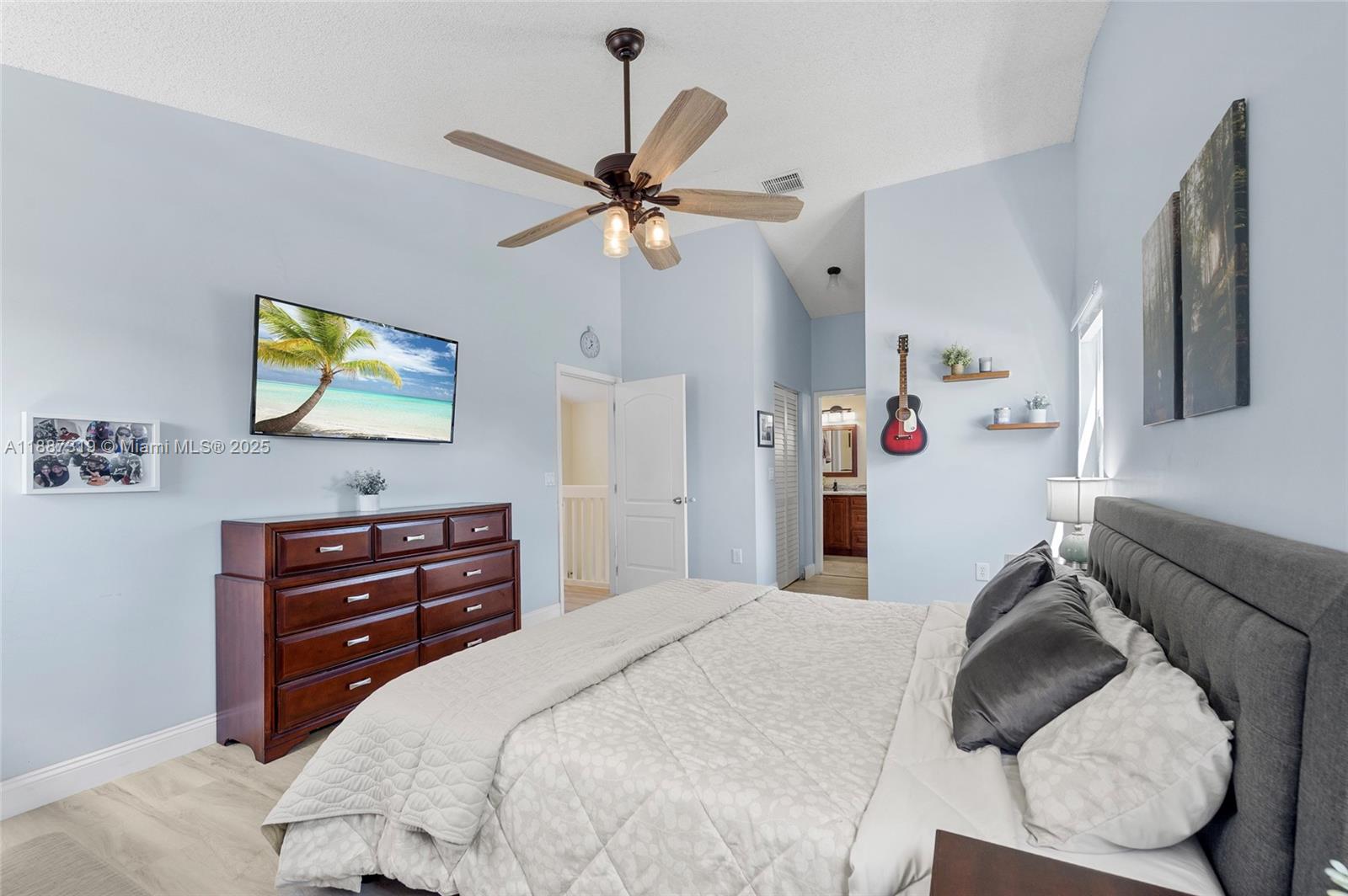 Hampton Lakes - Residential