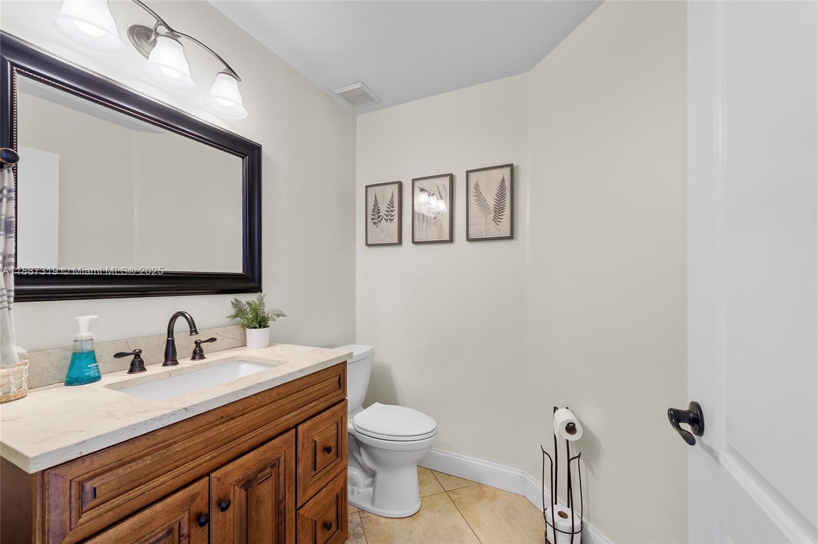 Hampton Lakes - Residential