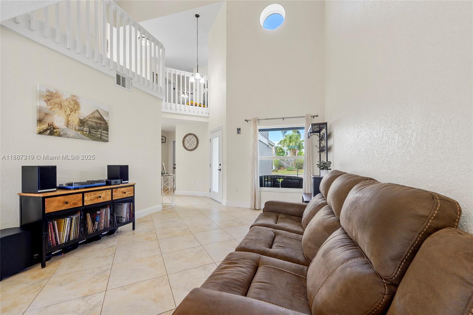Hampton Lakes - Residential