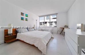 1200 West Ave 1520