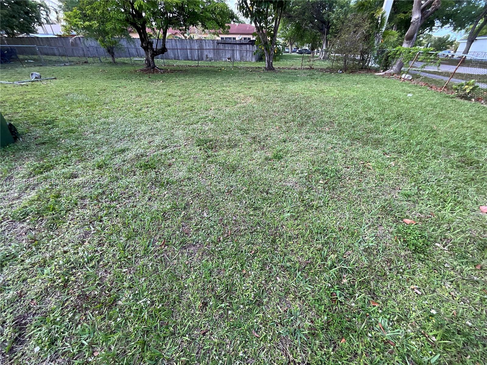 RICHARDS MANORS - Residential Lease