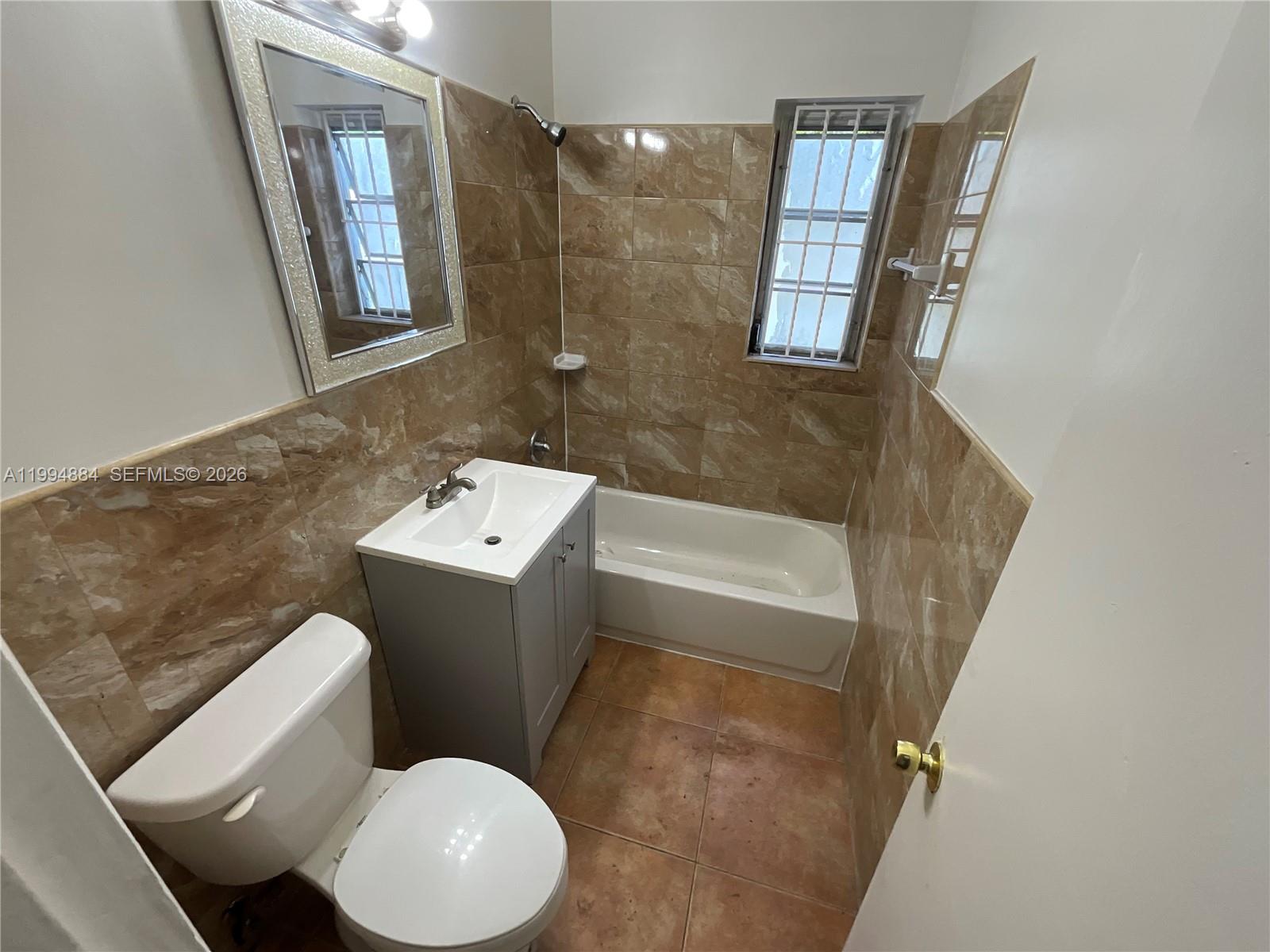 RICHARDS MANORS - Residential Lease