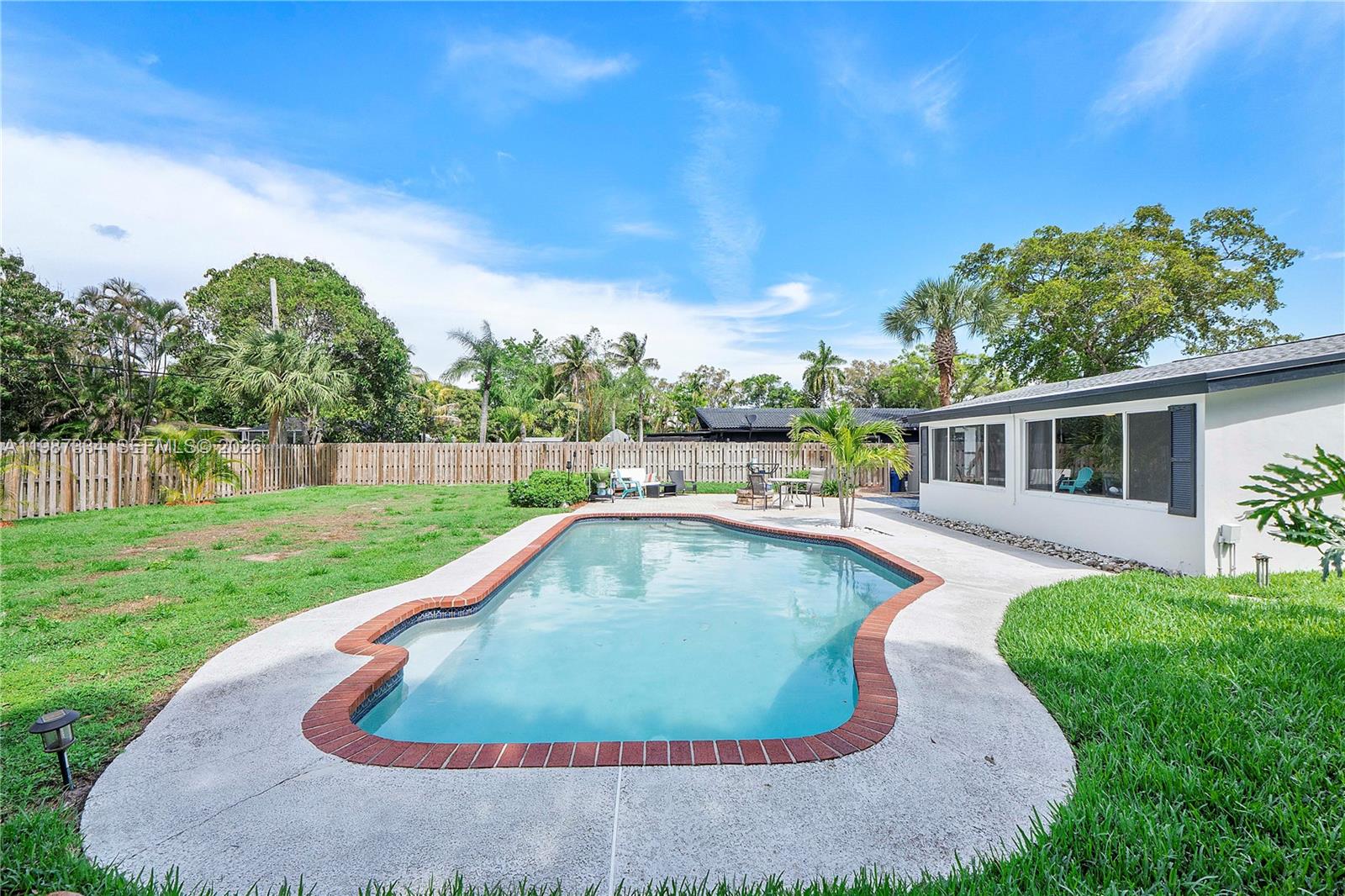 PLANTATION GARDENS - Residential