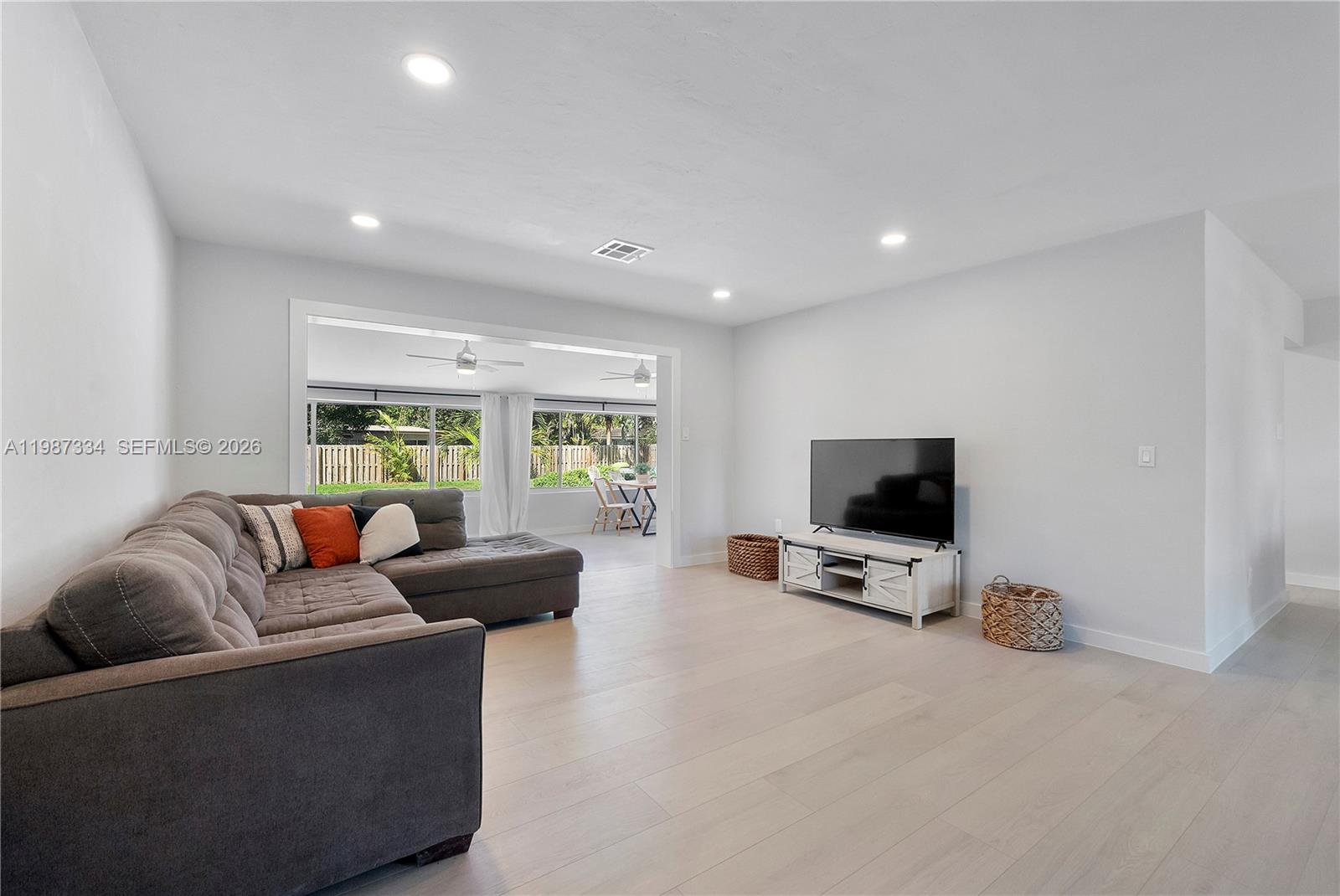 PLANTATION GARDENS - Residential