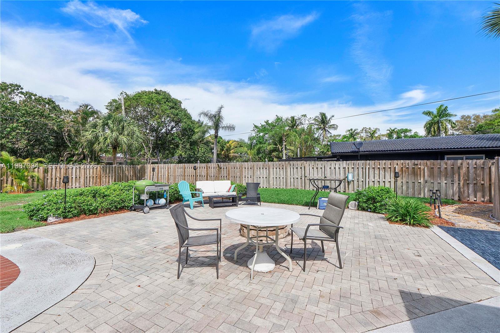 PLANTATION GARDENS - Residential