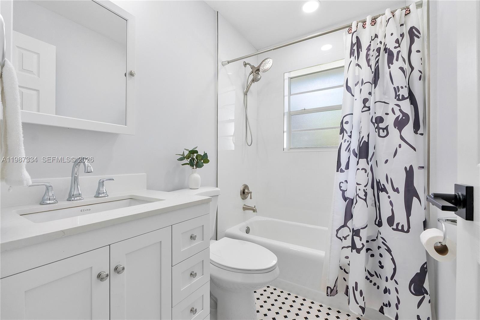 PLANTATION GARDENS - Residential