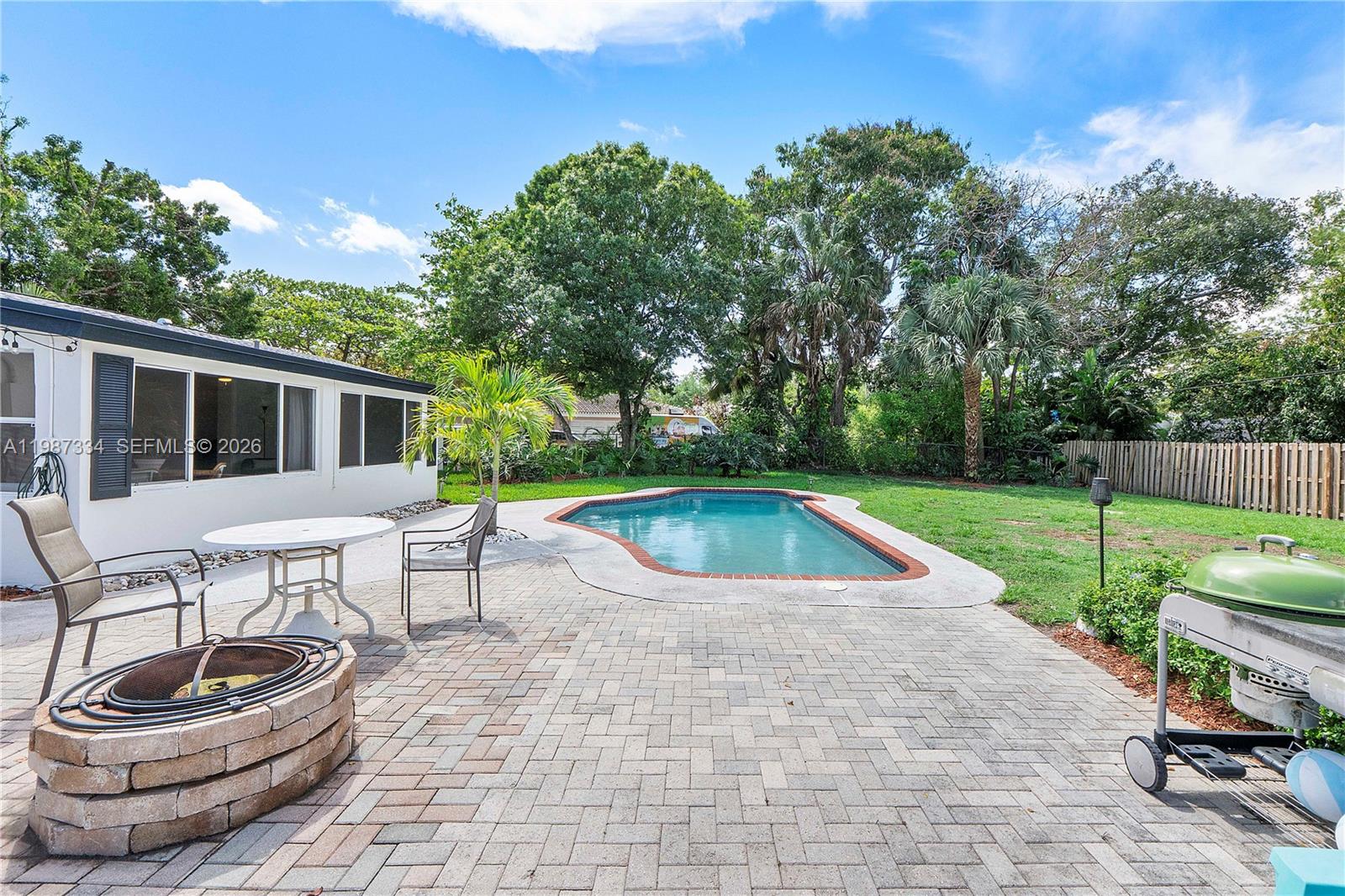 PLANTATION GARDENS - Residential