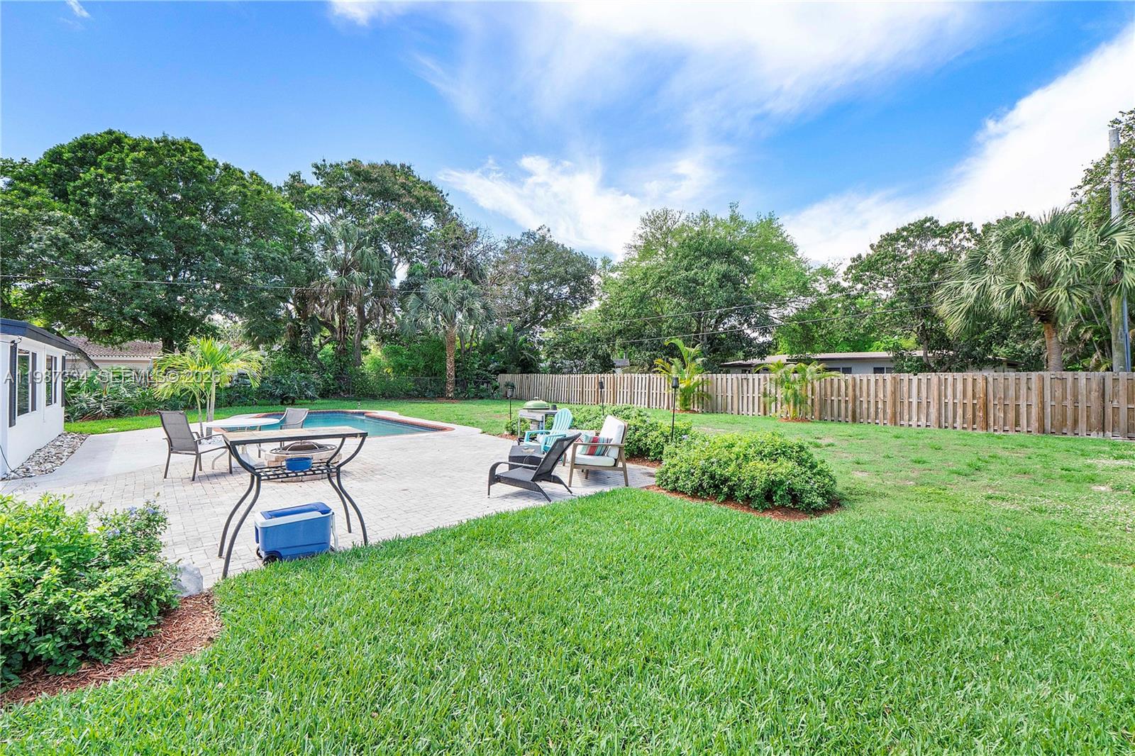 PLANTATION GARDENS - Residential