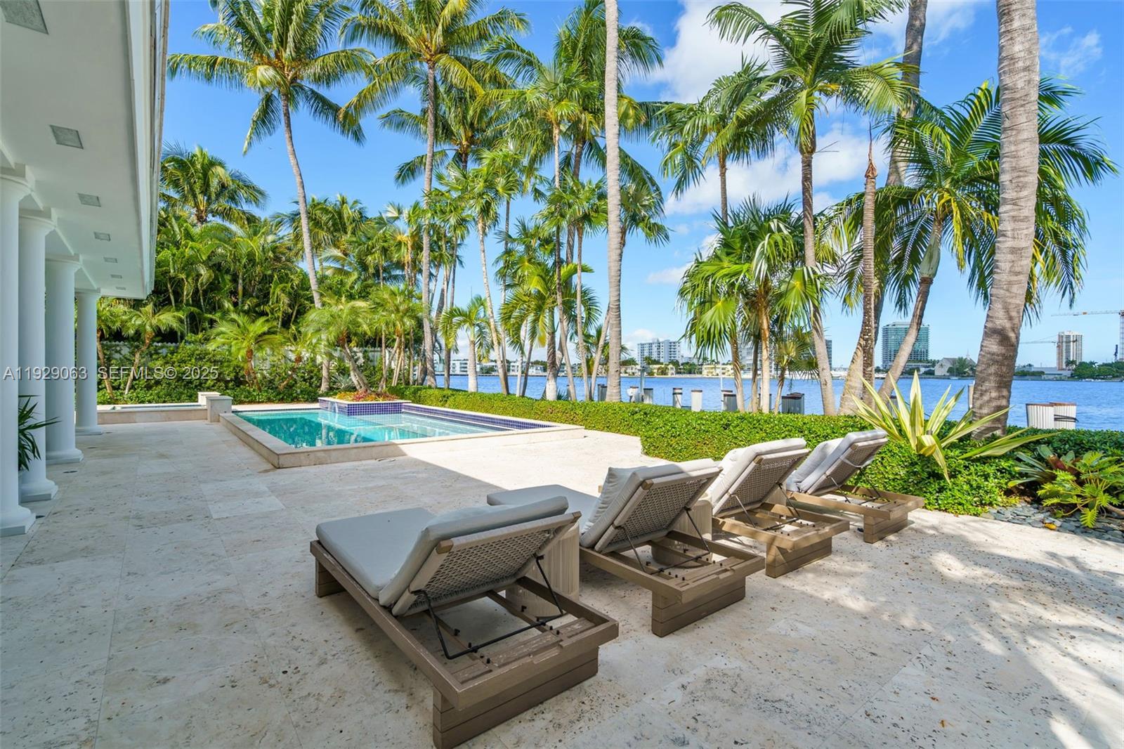 LA GORCE ISLAND - Residential