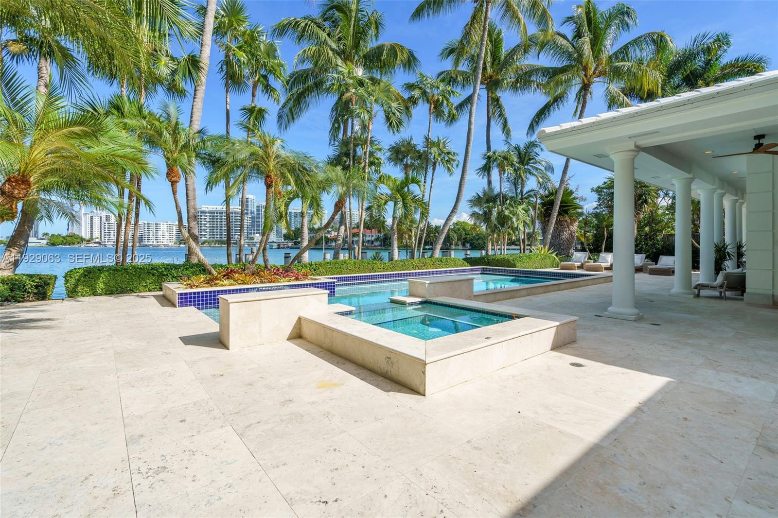 LA GORCE ISLAND - Residential