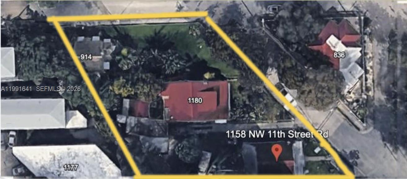 HIGHLAND PARK - Land