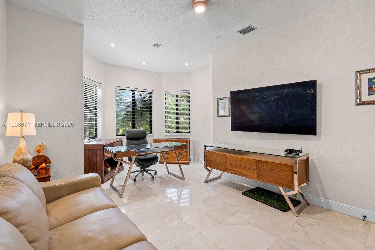 CUTLER CAY - Residential