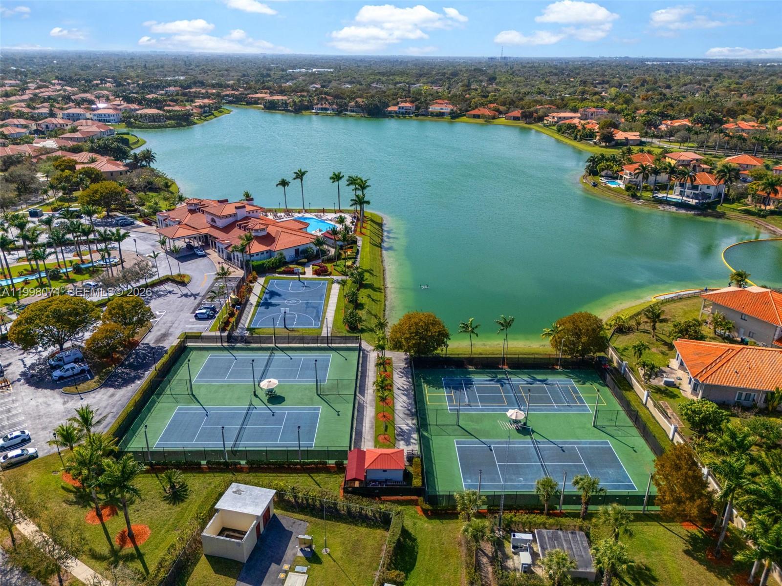 CUTLER CAY - Residential