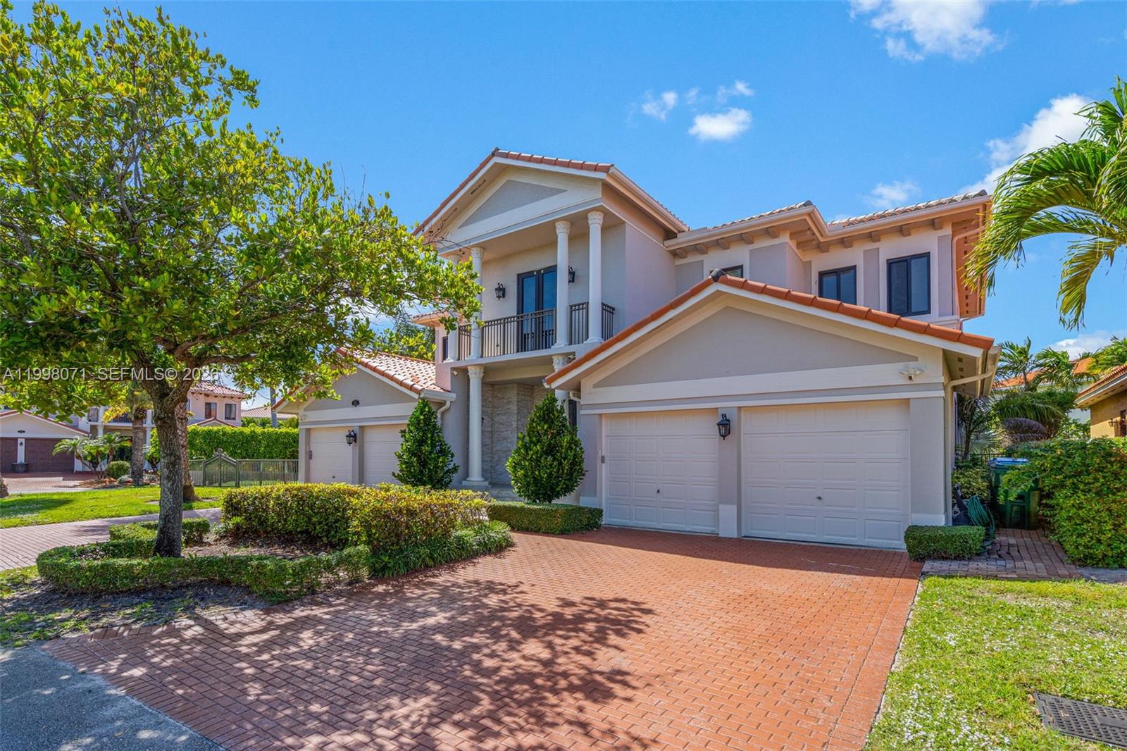 CUTLER CAY - Residential