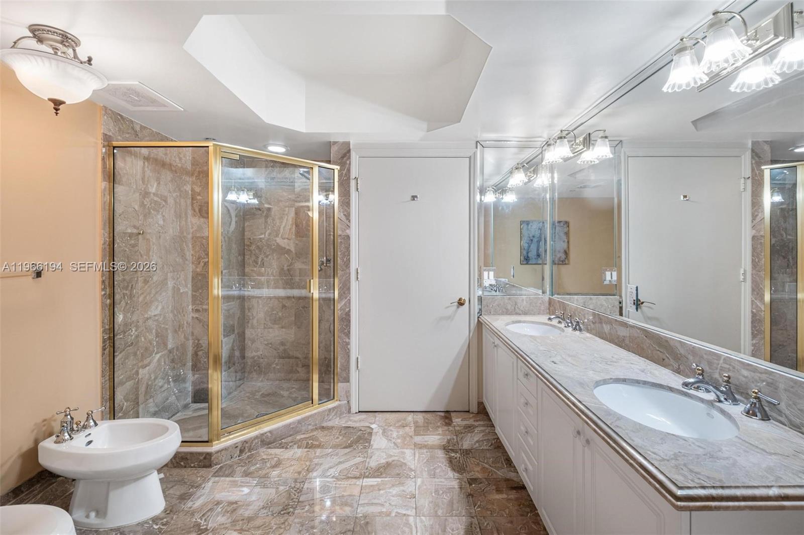 SOLIMAR CONDO - Residential