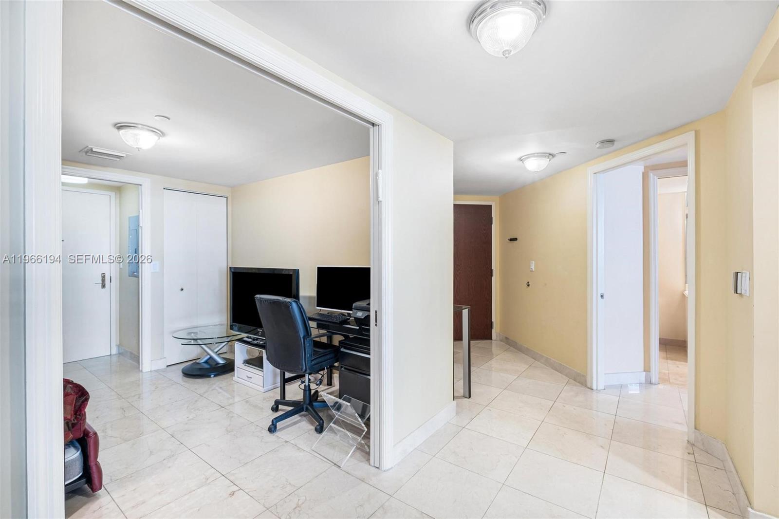 SOLIMAR CONDO - Residential