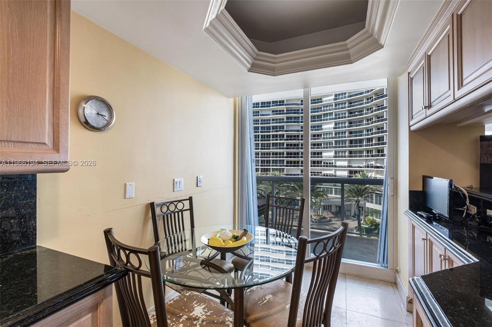 SOLIMAR CONDO - Residential