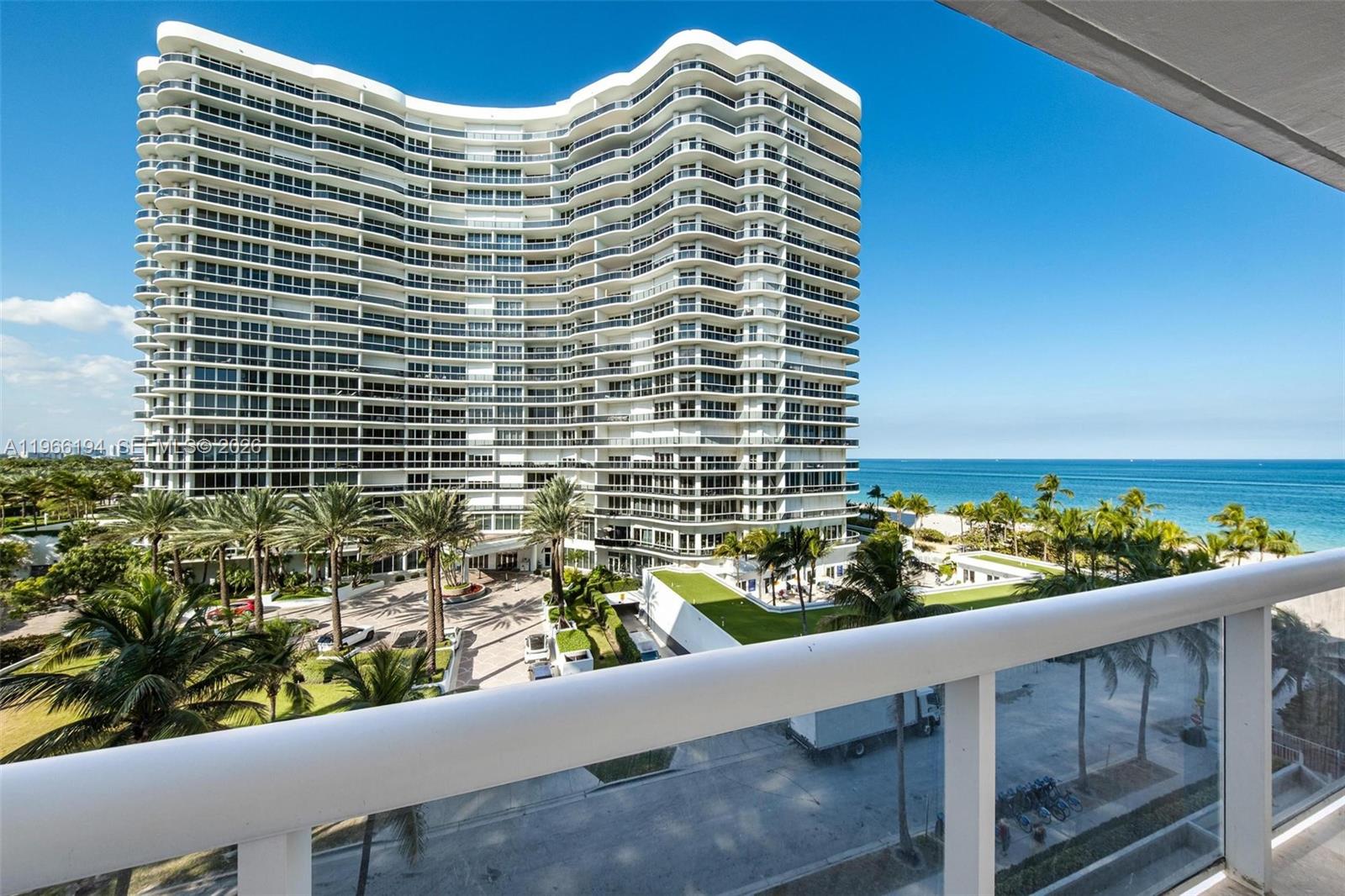 SOLIMAR CONDO - Residential